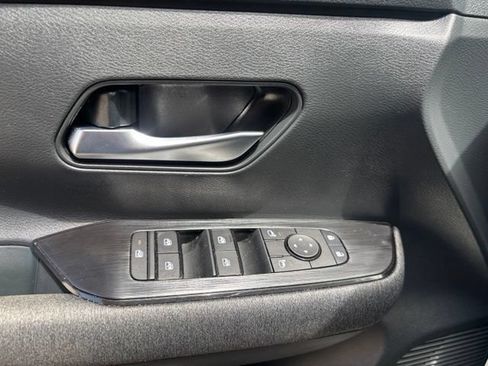 Used 2026 Nissan Kicks SV FWD image 20