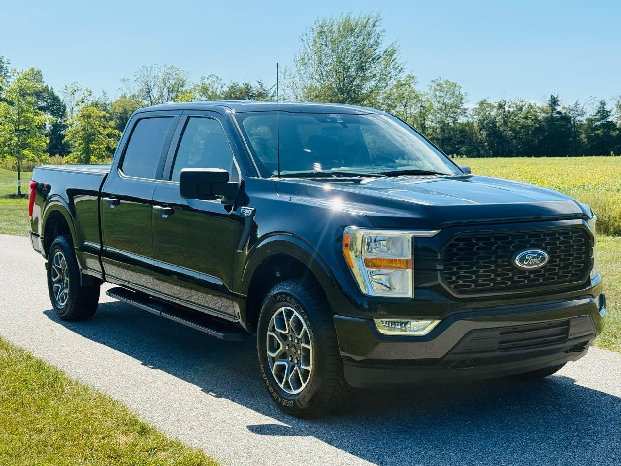 Used 2021 Ford F150 XL w/ STX Appearance Package AWD/4WD image 5