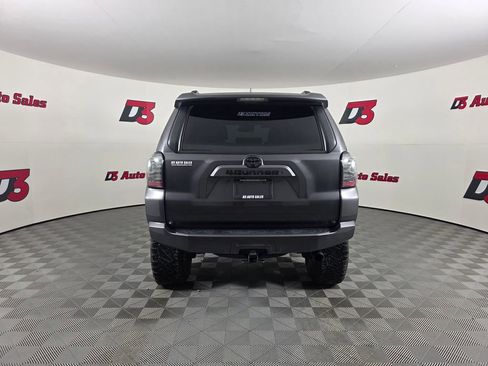 Used 2023 Toyota 4Runner SR5 Premium w/ Moonroof Package RWD image 6
