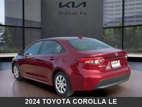 Used 2024 Toyota Corolla LE image 5