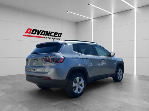 Used 2020 Jeep Compass Latitude AWD/4WD image 6