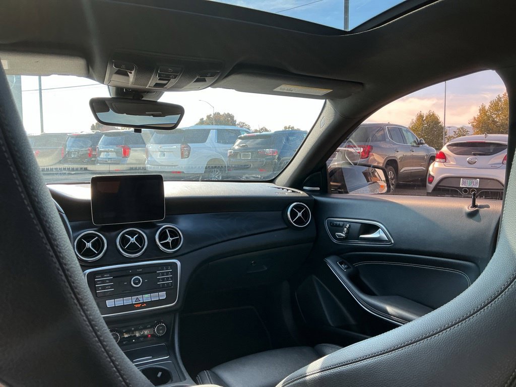 Used 2018 Mercedes-Benz CLA 250 image 19