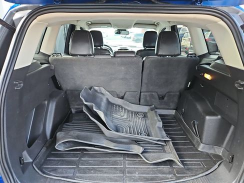 Used 2018 Ford Escape SE w/ SE Sport Appearance Package FWD image 22