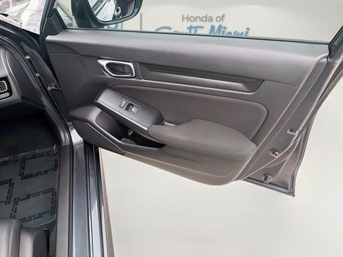 Certified 2025 Honda Civic Sport image 32