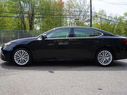 Used 2016 Lexus ES 350 w/ Luxury Package w/Wood Trim FWD image 3