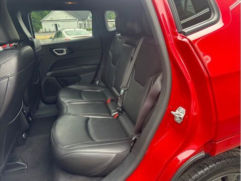 Used 2023 Jeep Compass Limited AWD/4WD image 9