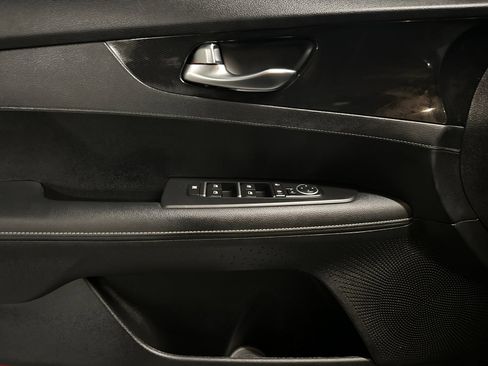 Certified 2023 Kia Forte GT-Line image 10