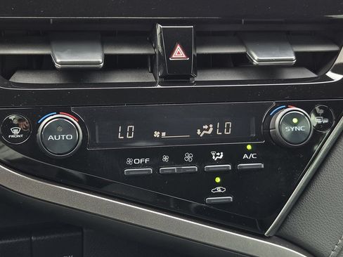 Used 2023 Toyota Camry LE w/ Convenience Package FWD image 20