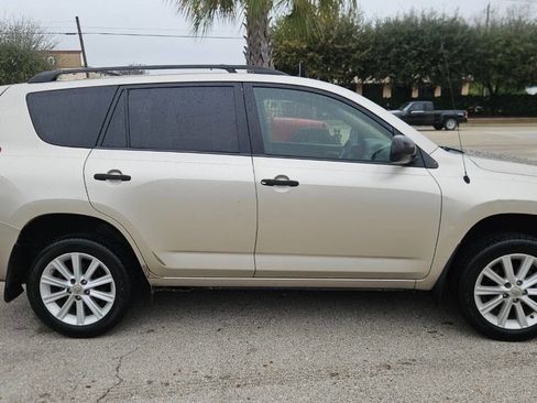 Used 2008 Toyota RAV4 2WD image 2