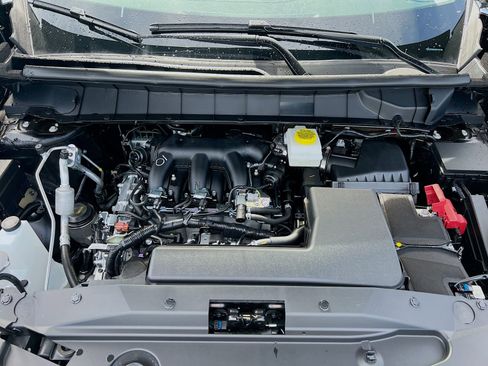 New 2026 Nissan Pathfinder SV image 32