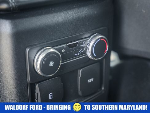 Used 2022 Ford Explorer XLT image 36