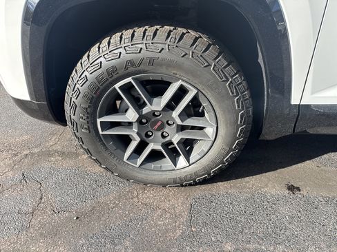 New 2026 GMC Terrain AT4 w/ Technology Package II image 11