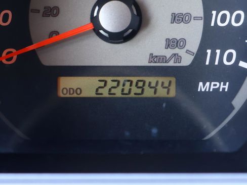 Used 2003 Toyota 4Runner Sport image 29