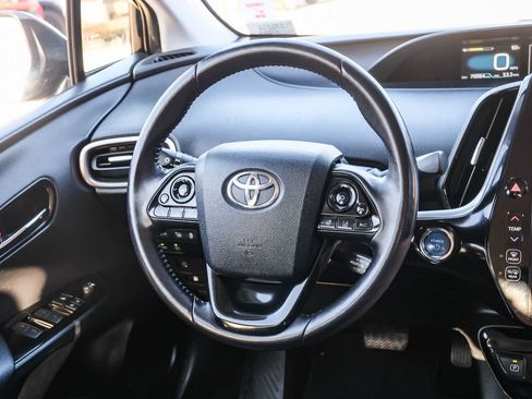 Certified 2020 Toyota Prius Prime Limited w/ Carpet Mat Package FWD image 17