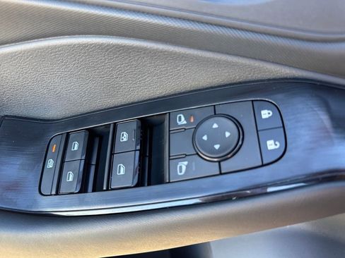 New 2026 Nissan Rogue S image 18