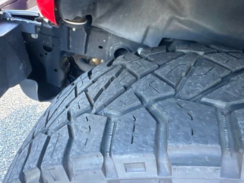 Used 2018 Jeep Wrangler Unlimited Sport S AWD/4WD image 13