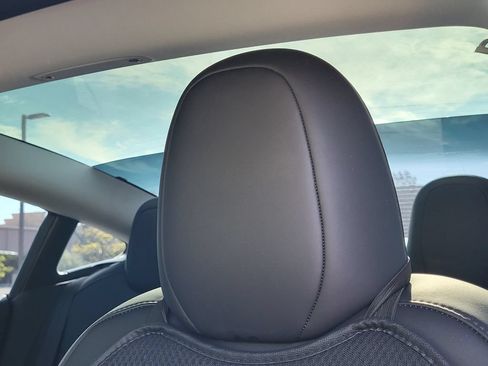 Used 2023 Tesla Model 3 Standard Range RWD image 13