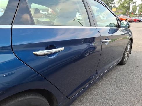 Used 2018 Hyundai Sonata Limited FWD image 11