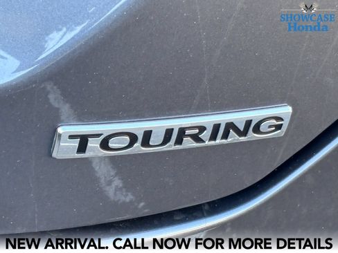 Used 2025 Honda Pilot Touring image 11