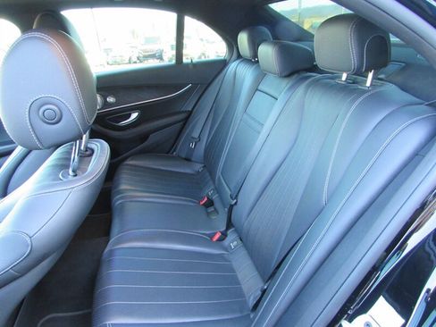 Used 2021 Mercedes-Benz E 350 Sedan image 24