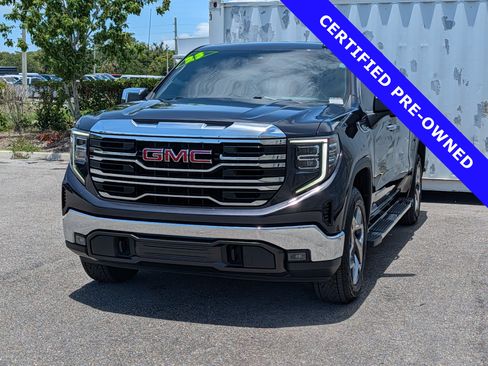 Used 2023 GMC Sierra 1500 SLT w/ SLT Premium Package AWD/4WD image 7