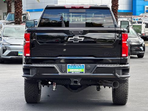 New 2026 Chevrolet Silverado 2500 High Country w/ Midnight Edition AWD/4WD image 4