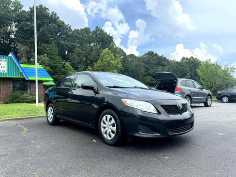 Used 2009 Toyota Corolla LE image 3