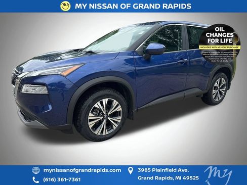 Used 2023 Nissan Rogue SV AWD/4WD image 4