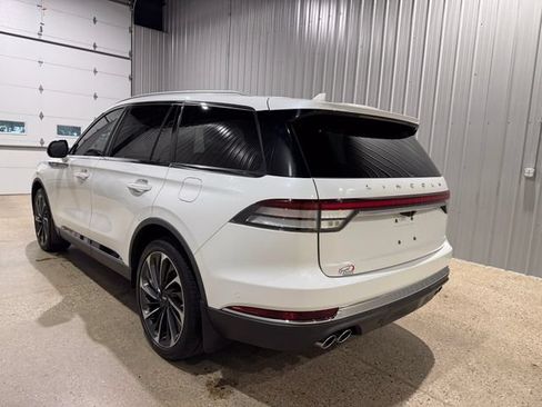 Used 2021 Lincoln Aviator Reserve w/ Equipment Group 202A AWD/4WD image 6