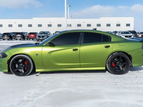 Used 2018 Dodge Charger SRT Hellcat w/ Harman/Kardon Audio Group image 4