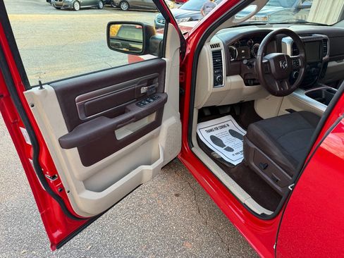 Used 2016 RAM 1500 Outdoorsman image 9