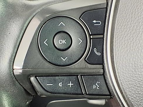 Used 2023 Toyota Corolla Cross LE FWD image 16