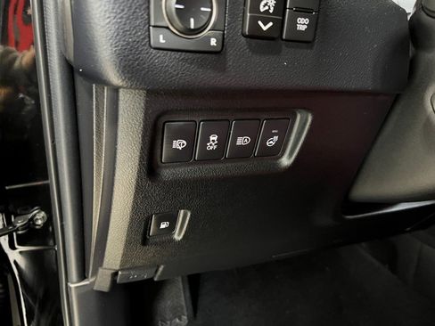 Used 2023 Lexus GX 460 Premium image 33