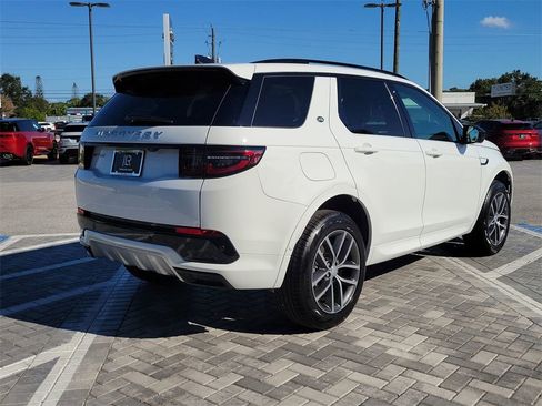 New 2025 Land Rover Discovery Sport S image 5