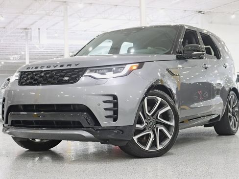 Used 2024 Land Rover Discovery Dynamic SE AWD/4WD image 6