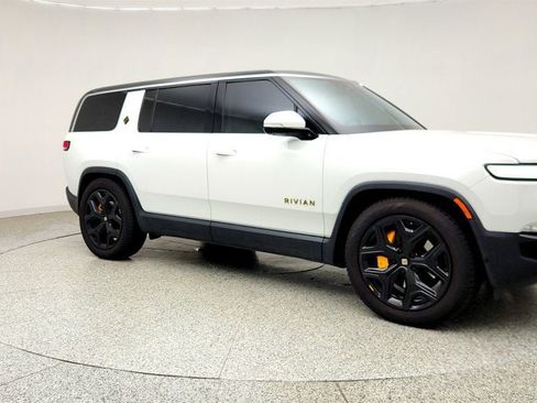 Used 2024 Rivian R1S Adventure AWD/4WD image 3