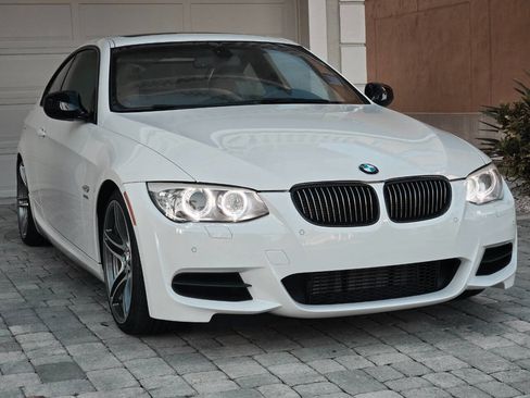Used 2011 BMW 335is Coupe image 27