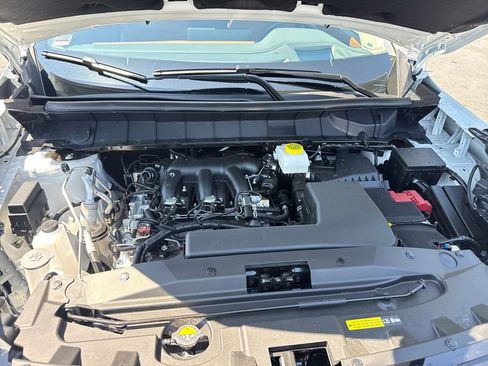 New 2026 Nissan Pathfinder Platinum AWD/4WD image 22