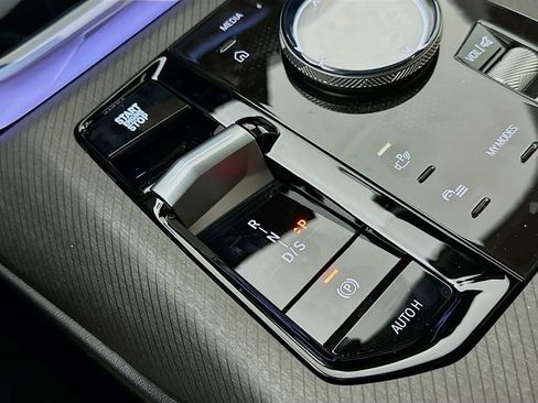 Used 2026 BMW X3 xDrive30 w/ Premium Package image 19