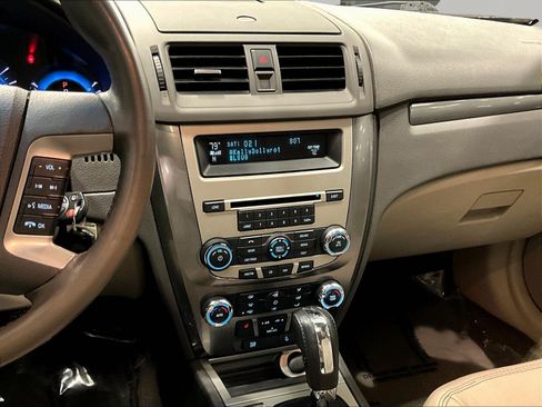Used 2011 Ford Fusion SEL w/ 301A Rapid Spec Order Code FWD image 9