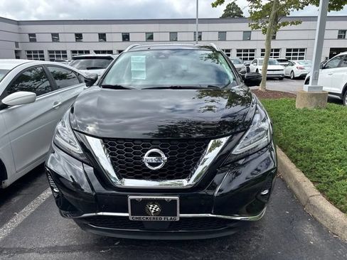 Used 2020 Nissan Murano SL w/ Moonroof Package FWD image 3