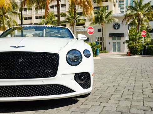 Used 2024 Bentley Continental GT Speed image 8