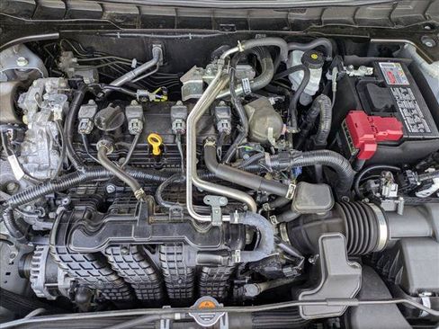 Used 2024 Nissan Altima 2.5 SV FWD image 21