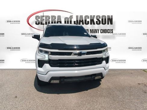 Used 2023 Chevrolet Silverado 1500 RST AWD/4WD image 3