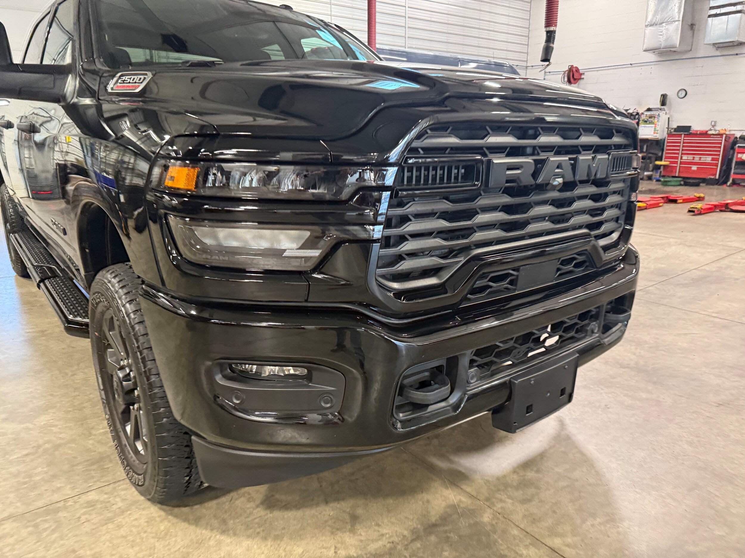 Used 2026 RAM 2500 Big Horn AWD/4WD image 2