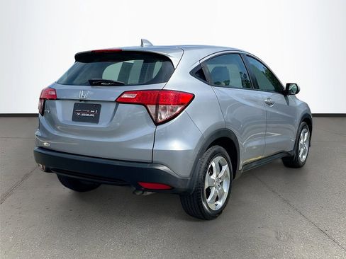 Used 2017 Honda HR-V LX image 7