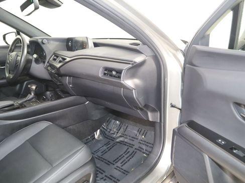 Used 2022 Lexus UX 250h w/ Premium Package AWD/4WD image 47