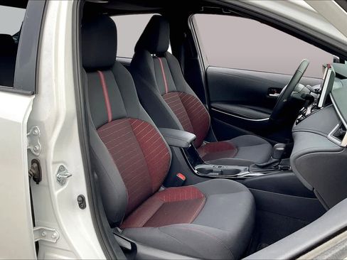 Used 2023 Toyota Corolla SE w/ SE Premium Package FWD image 9