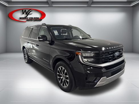 Used 2025 Ford Expedition Max Platinum AWD/4WD image 3