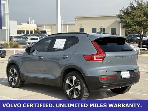 Certified 2023 Volvo XC40 B4 Plus image 5